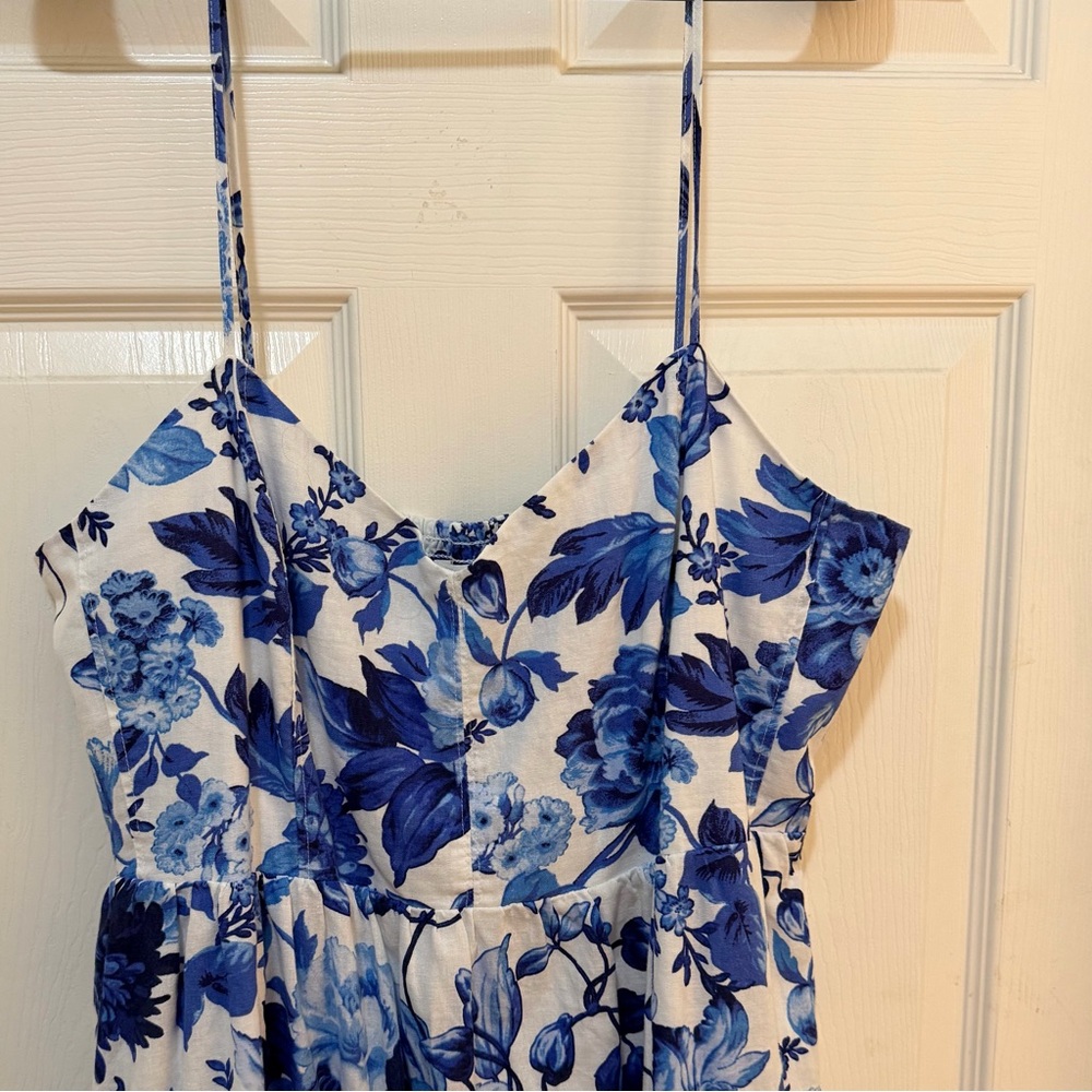 H&M Blue & White Floral Smocked Midi Dress – Size XL Boho Chic Sundress!